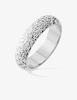 Alliance fantaisie en or blanc 750 ‰ avec motifs ciselés SO OR