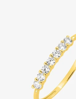 Bague en or jaune 375 ‰ et oxydes de zirconium SO OR