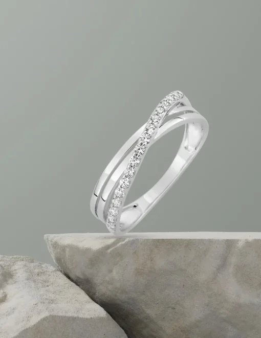 Bague fantaisie or blanc 375‰ et oxyde de zirconium SO OR