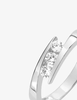 Bague fantaisie or blanc 375‰ et trilogie oxydes de zirconium SO OR
