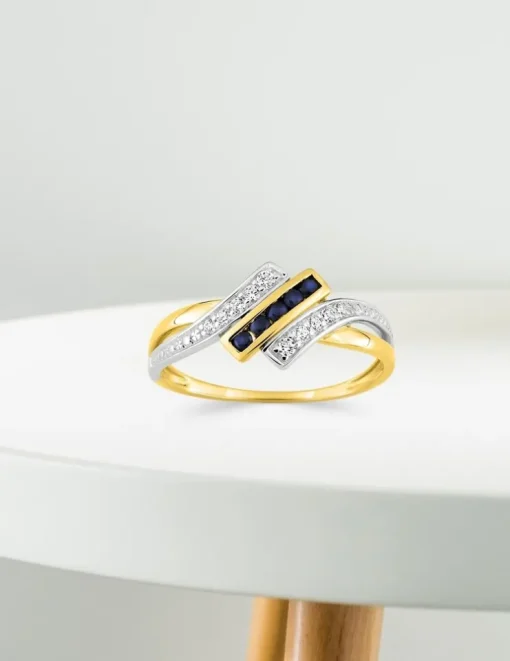 Bague or jaune 375‰, saphir et oxyde de zirconium SO OR