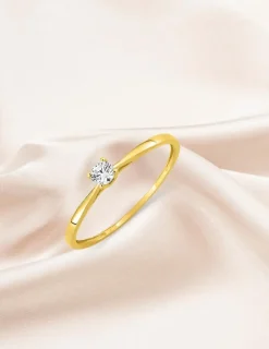 Bague solitaire 4 griffes or jaune 375 ‰ et oxyde de zirconium SO OR