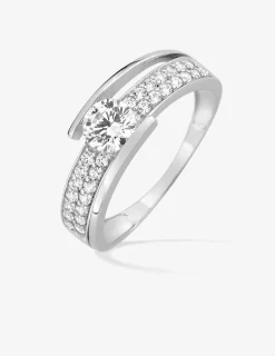Bague solitaire accompagné or blanc 375 ‰ et oxydes de zirconium SO OR