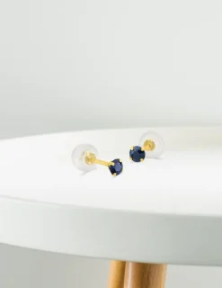 Boucles d'oreilles clous or jaune 750 ‰ et saphir 3 mm SO OR