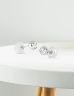 Boucles d'oreilles clous or blanc 750 ‰, oxyde de zirconium 4 mm serti clos SO OR