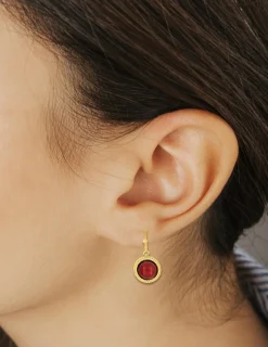 Boucles d'oreilles crochet acier doré et rubis SO OR