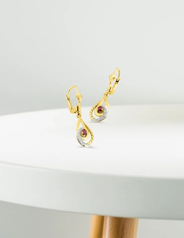 Boucles d'oreilles dormeuses or jaune 750 ‰, rubis et rhodium SO OR