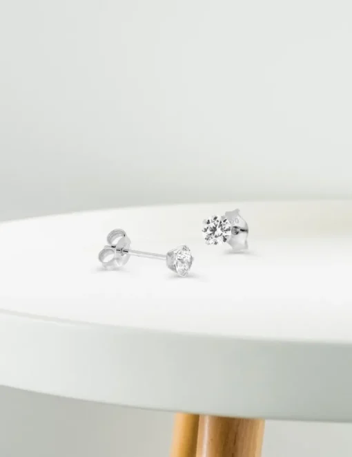 Boucles d'oreilles or blanc 375‰ et oxyde de zirconium SO OR
