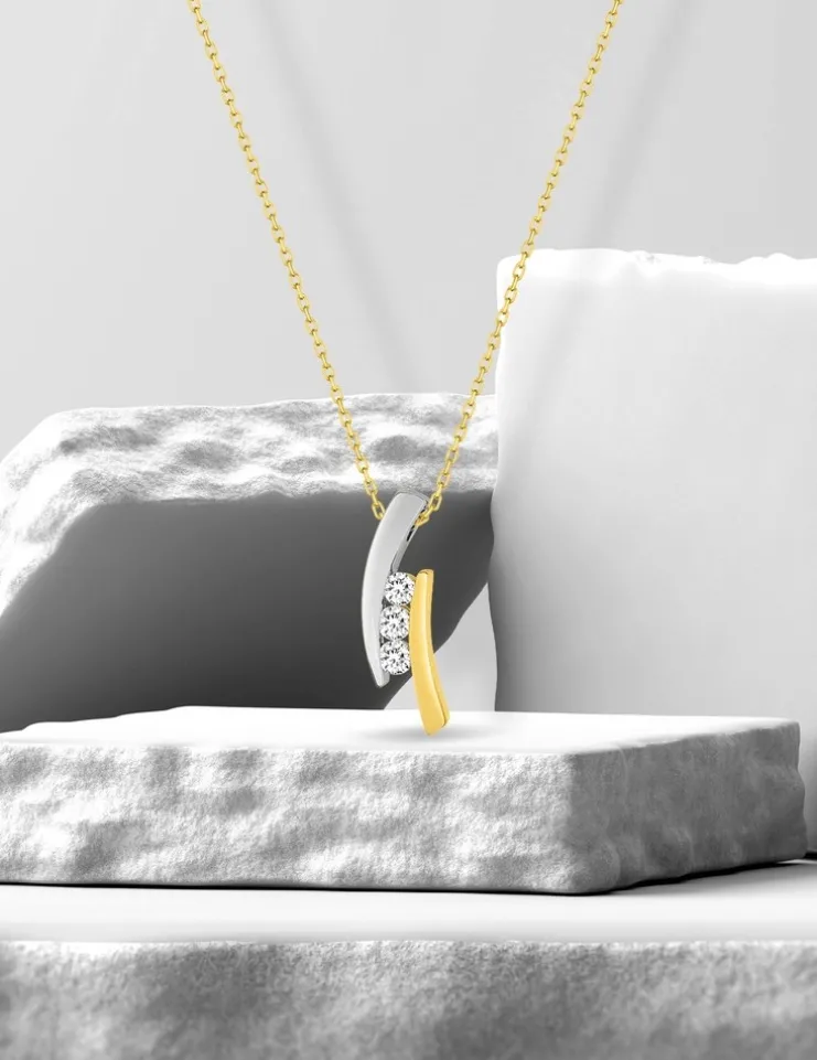 Collier bicolore or jaune 375 ‰ et oxydes de zirconium SO OR