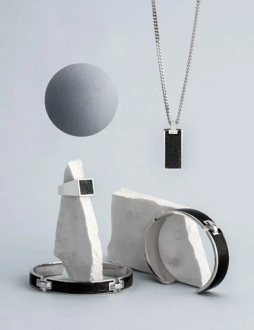 Collier en  argent 925 ‰ rhodié, rhodium noir et laque transparente SO OR