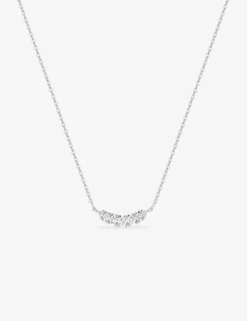 Collier en or blanc 375‰ pendentif demi-lune 7 diamants synthétiques 0,17 ct F-VS SO OR