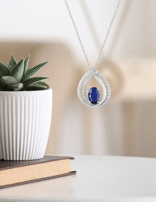Collier goutte or blanc 375‰, saphir et oxyde de zirconium SO OR