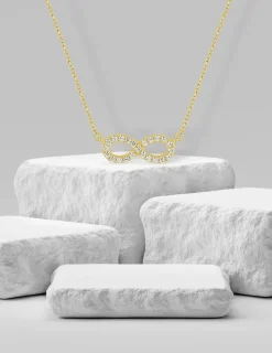 Collier Infini en or jaune 375 ‰ et oxydes de zirconium SO OR