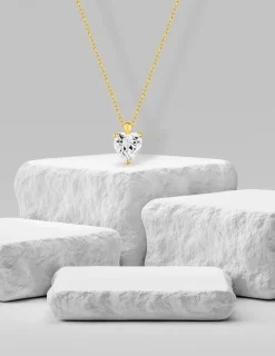 Collier or jaune 375 ‰ avec oxyde de zirconium en forme de cœur SO OR