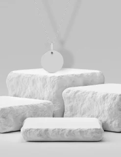 Pendentif jeton en or blanc 375 ‰ SO OR