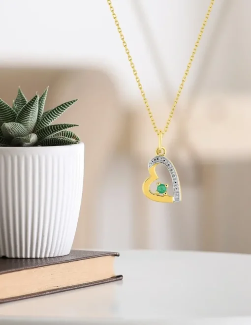 Pendentif or jaune 375‰, émeraude SO OR
